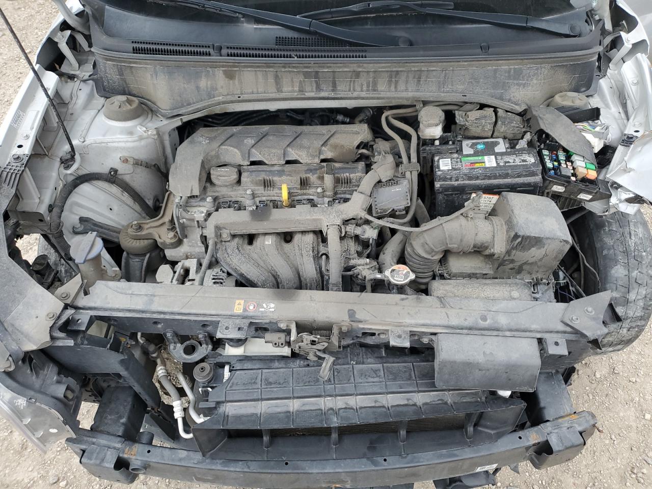 2021 Hyundai Venue VIN KMHRB8A37MU065589 Copart auction photo, front end / minor dent/scratches damage thumbnail 11