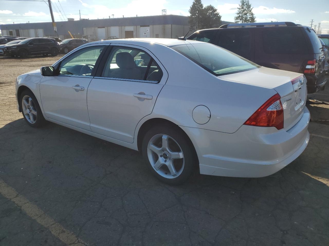 2011 Ford Fusion VIN 3FAHP0HA8BR317691 Copart auction photo, side damage thumbnail 2