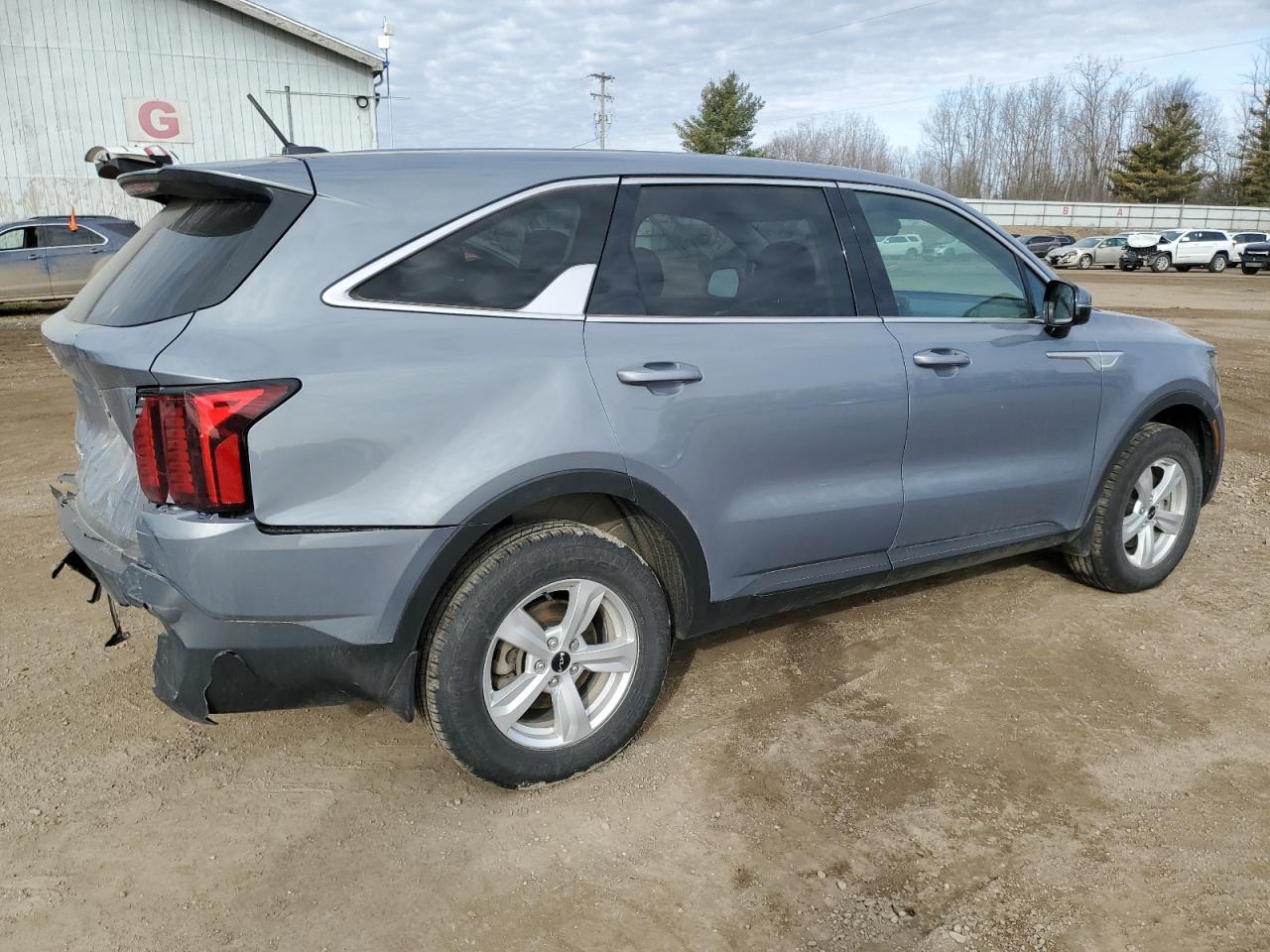 2023 KIA Sorento VIN 5XYRGDLC5PG241279 Copart auction photo, rear end / minor dent/scratches damage thumbnail 3