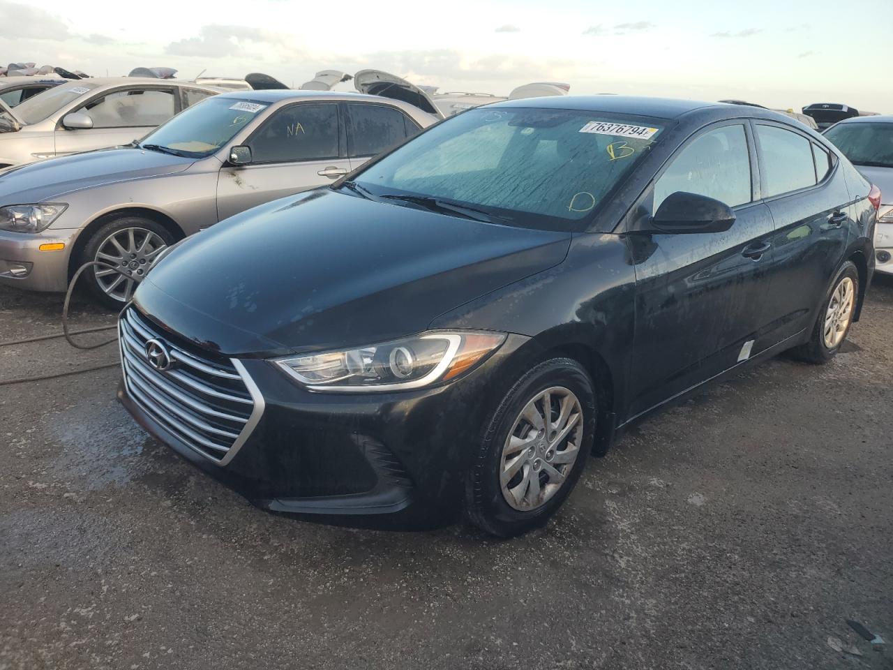 2018 Hyundai Elantra VIN 5NPD74LF2JH354661