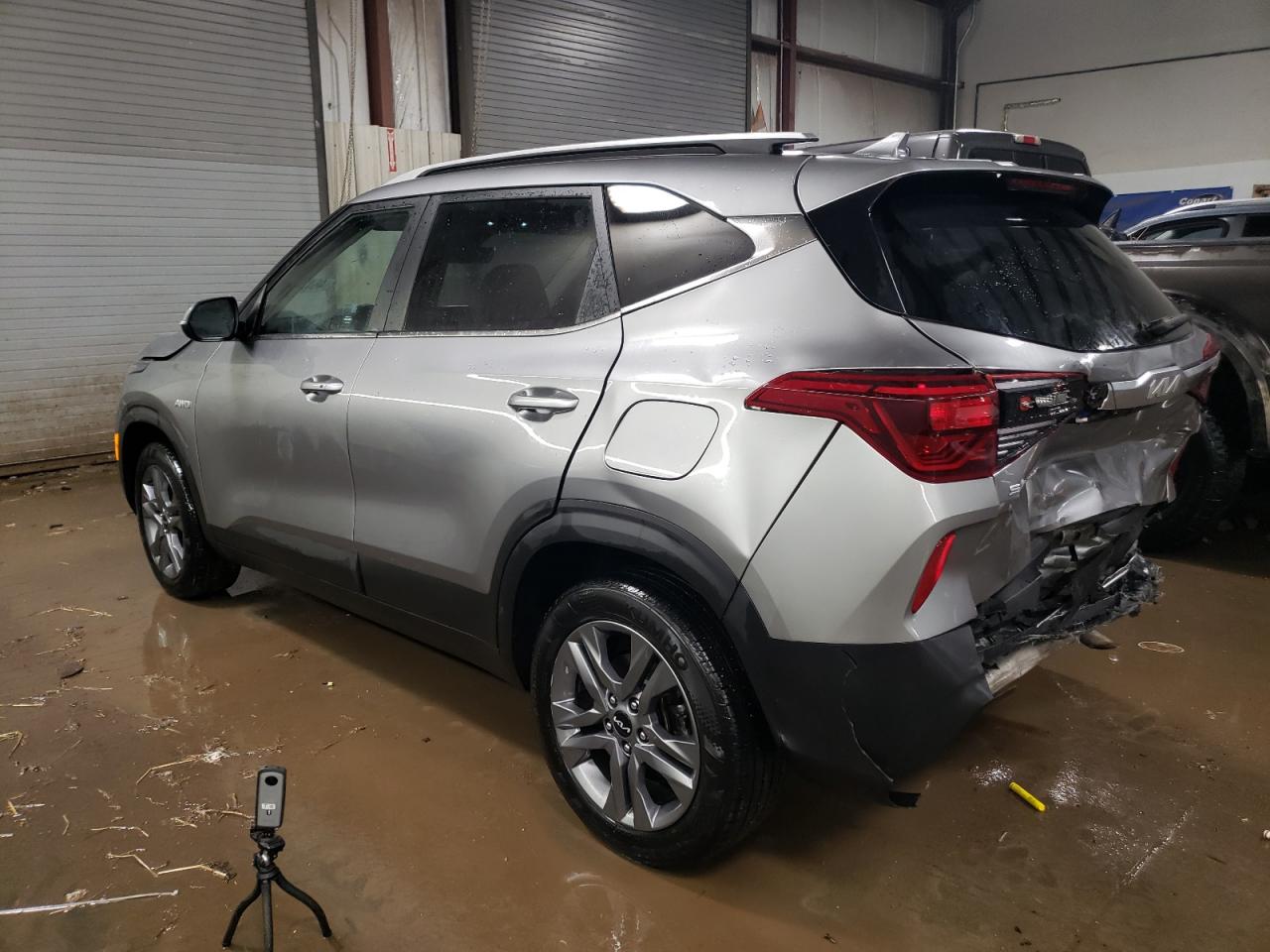2023 KIA Seltos VIN KNDEUCAA9P7438407 Copart auction photo, front end / rear end damage thumbnail 2