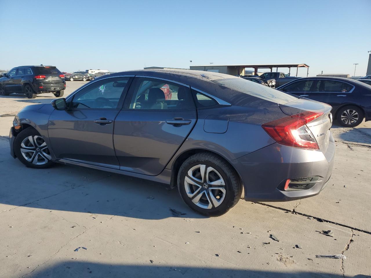 2018 Honda Civic VIN 19XFC2F5XJE023424 Copart auction photo, front end / hail damage thumbnail 2