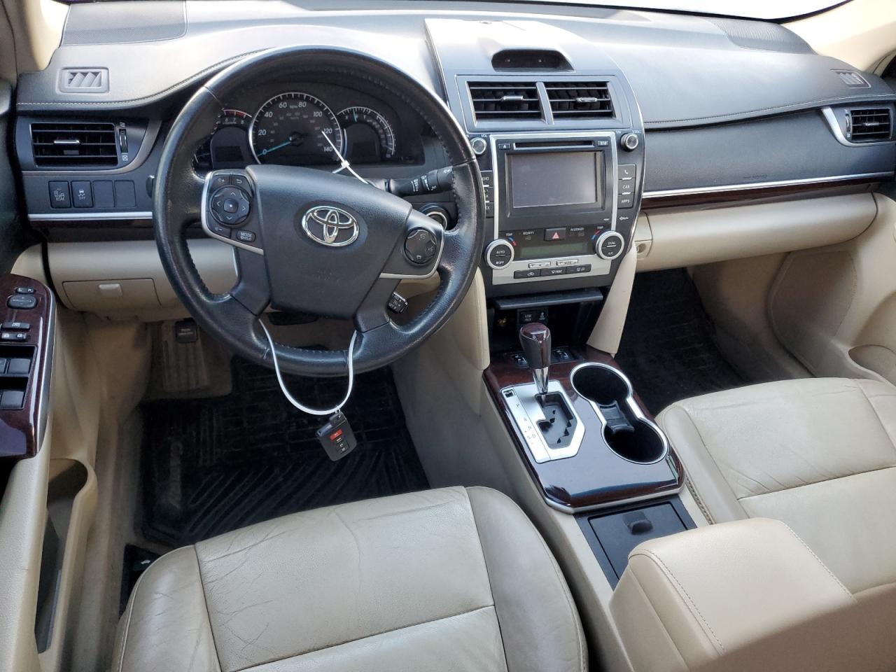 2013 Toyota Camry VIN 4T1BF1FK0DU641780 Copart auction photo, burn - engine damage thumbnail 8