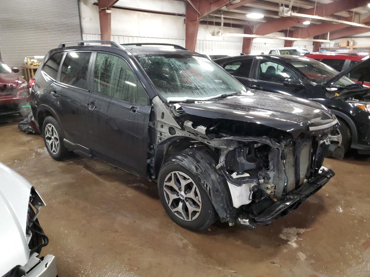 2019 Subaru Forester VIN JF2SKAGC5KH558392 Copart auction photo, rollover damage thumbnail 4