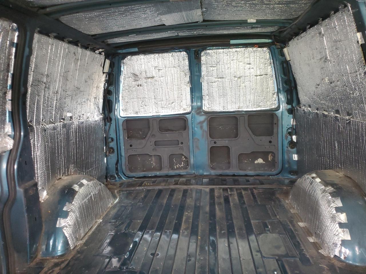 1993 Chevrolet Astro VIN 1GCDM19Z7PB100334 Copart auction photo, stripped damage thumbnail 10