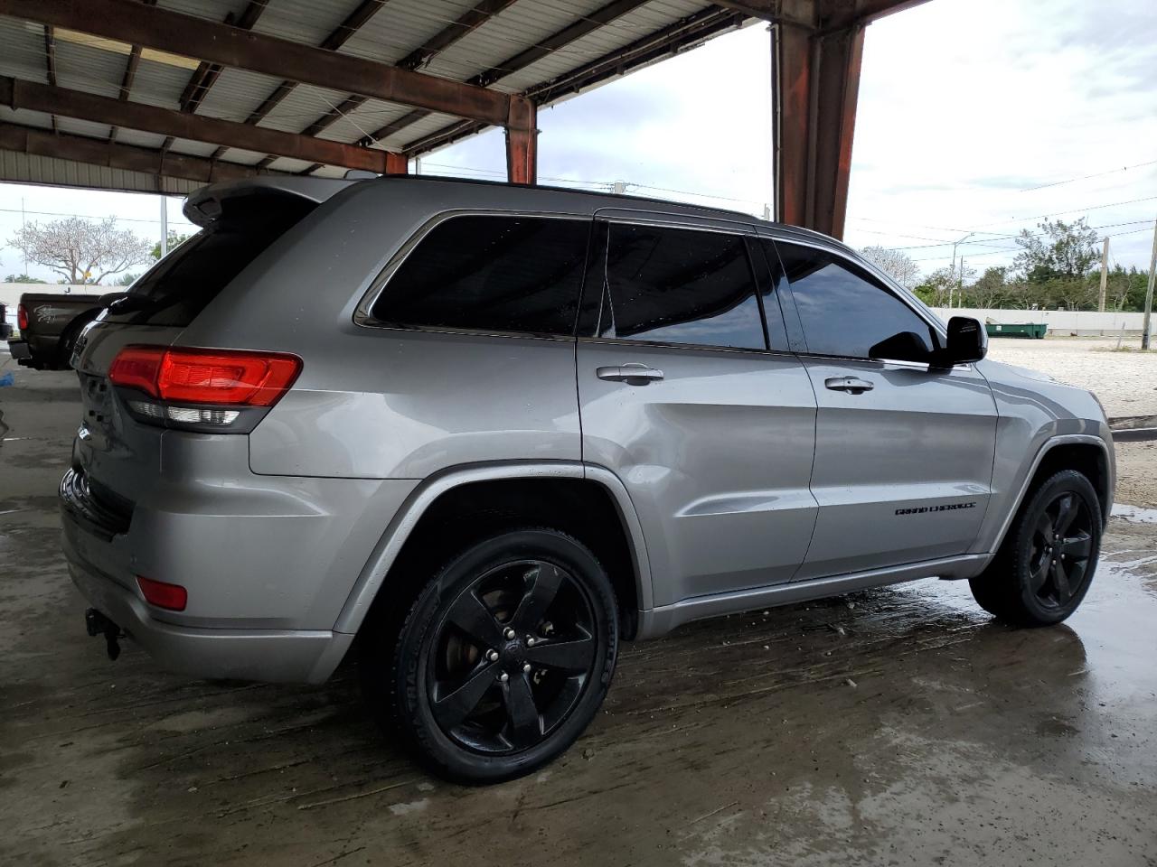 2015 Jeep Grand Cherokee VIN 1C4RJFAG6FC662031 Copart auction photo, front end damage thumbnail 3
