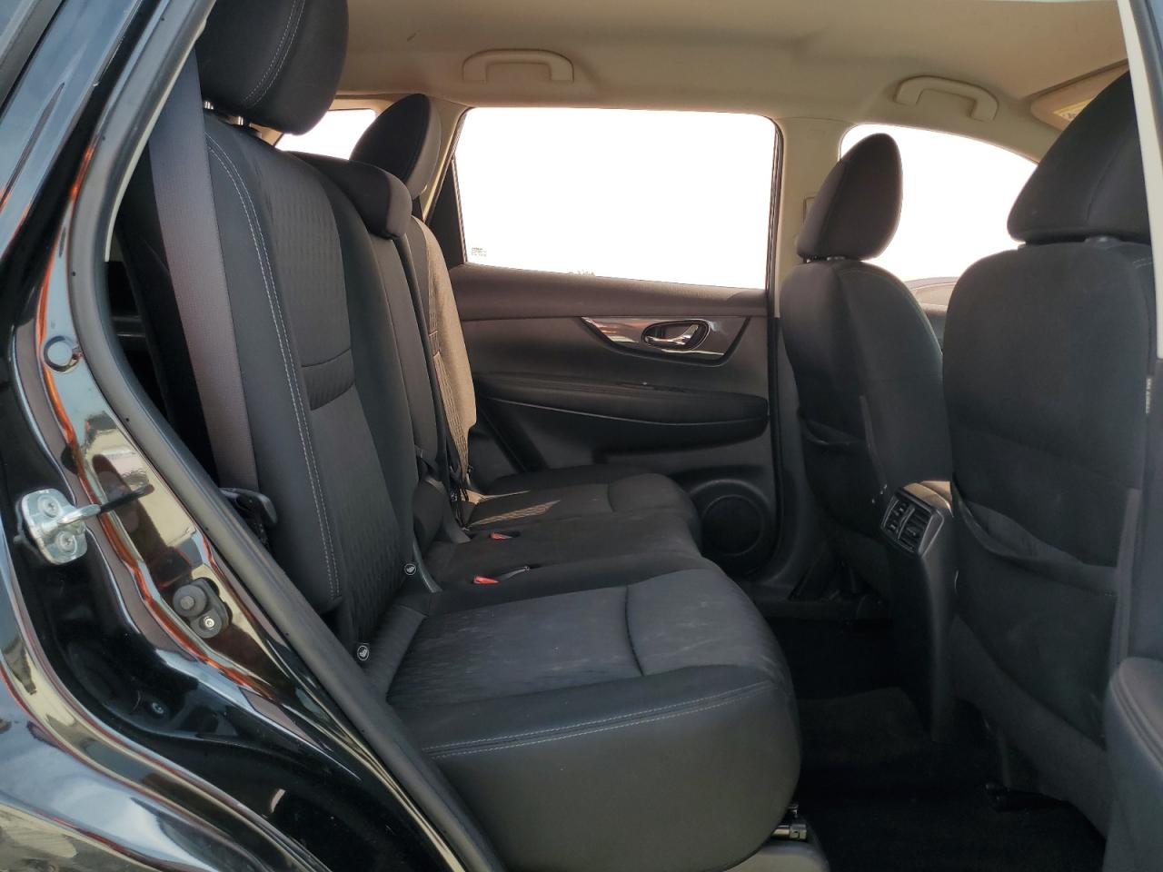 2018 Nissan Rogue VIN KNMAT2MT3JP602069 Copart auction photo, rear end damage thumbnail 11