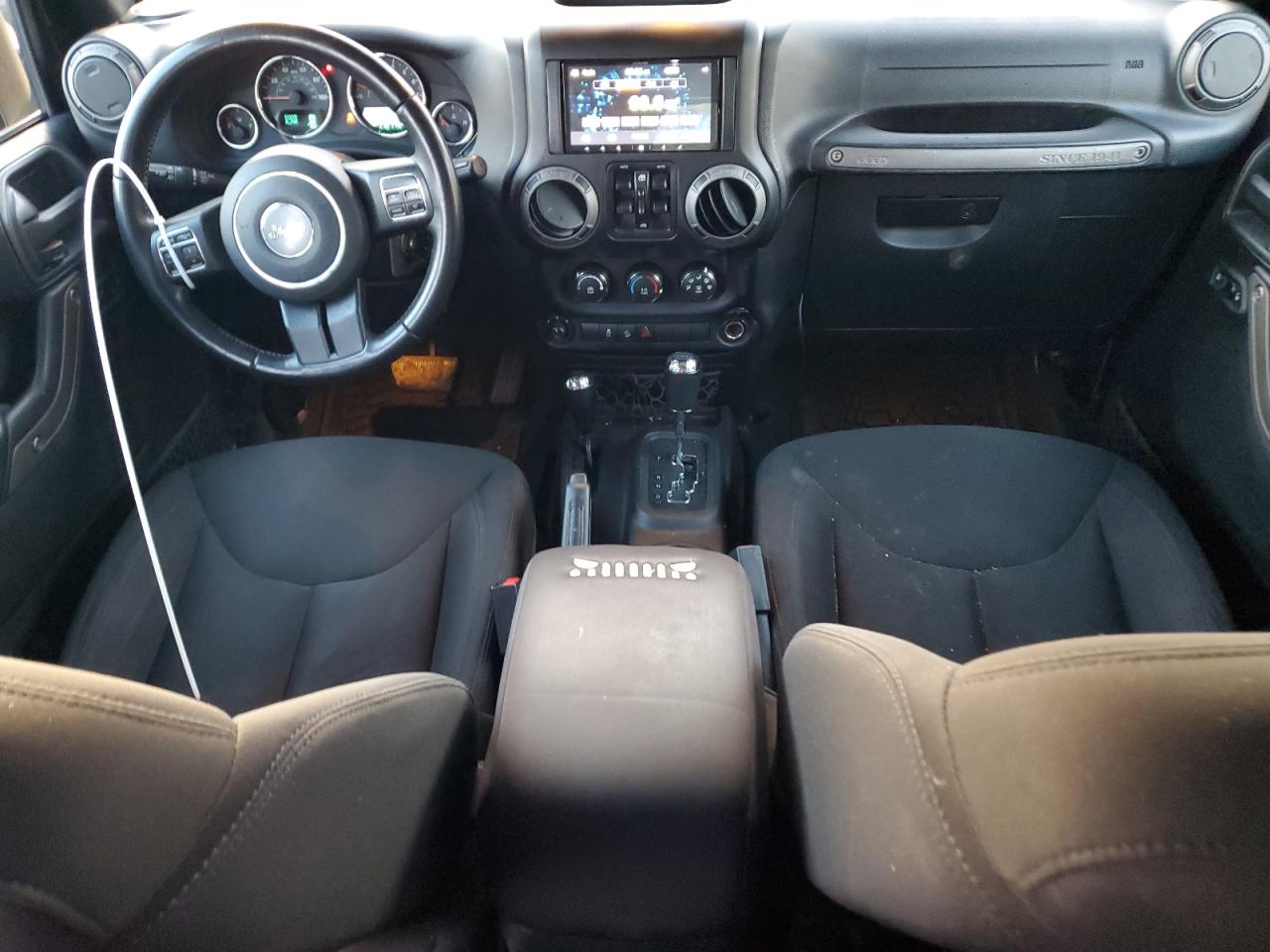 2016 Jeep Wrangler VIN 1C4BJWDG7GL251008 Copart auction photo, rear end / minor dent/scratches damage thumbnail 8