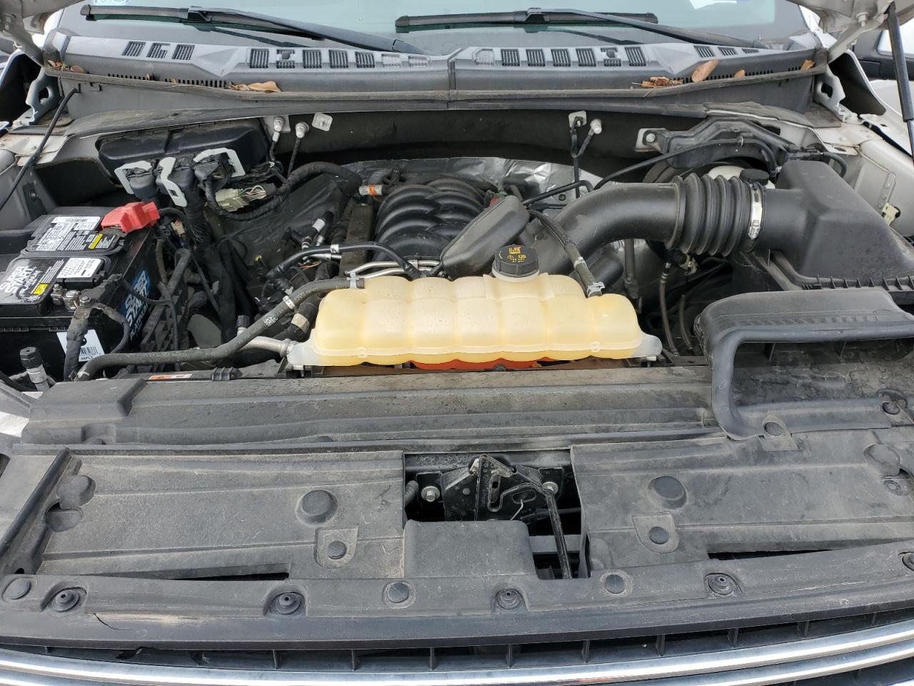 2018 Ford F-150 VIN 1FTEW1E56JKE17997 Copart auction photo, front end / side damage thumbnail 11
