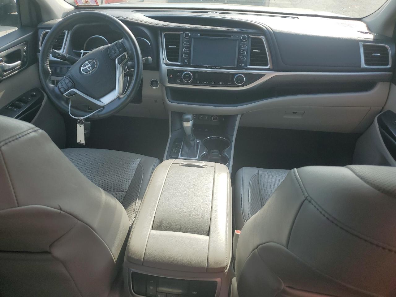 2017 Toyota Highlander VIN 5TDDZRFH9HS438436 Copart auction photo, side damage thumbnail 8