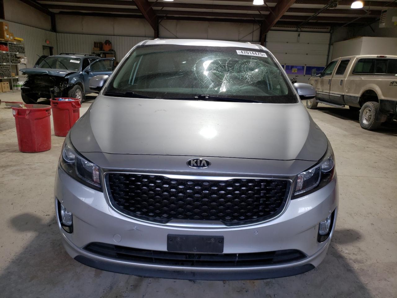 2017 KIA Sedona VIN KNDMC5C13H6312798 Copart auction photo, mechanical / front end damage thumbnail 5