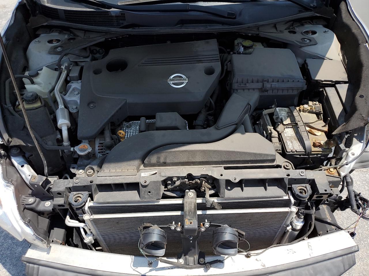2015 Nissan Altima VIN 1N4AL3AP8FC152887 Copart auction photo, front end / minor dent/scratches damage thumbnail 11