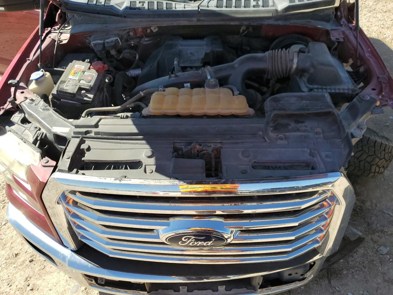 2016 Ford F-150 VIN 1FTEW1CP5GKE43441 Copart auction photo, side / front end damage thumbnail 11