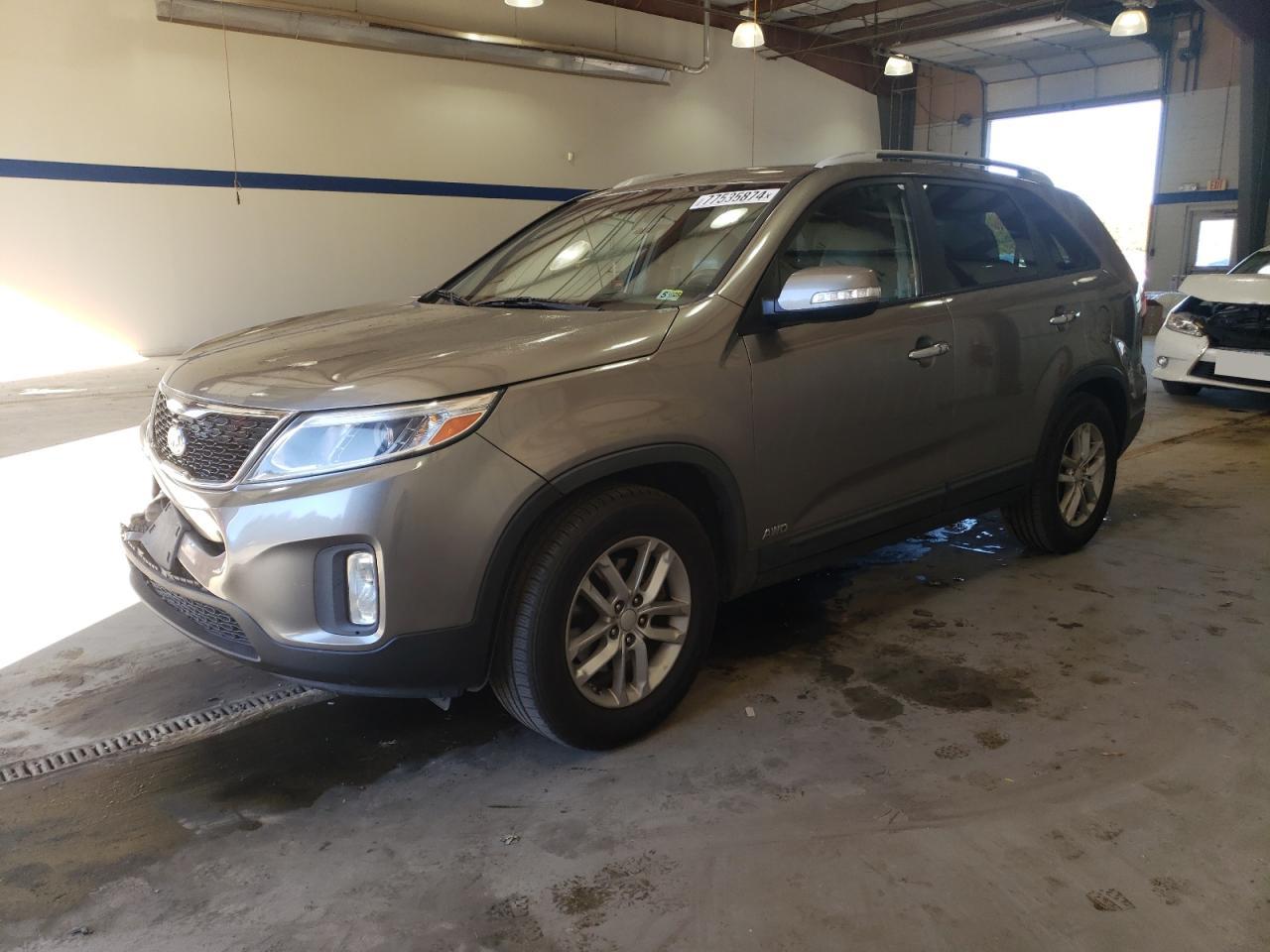 2015 KIA Sorento VIN 5XYKTCA68FG645776