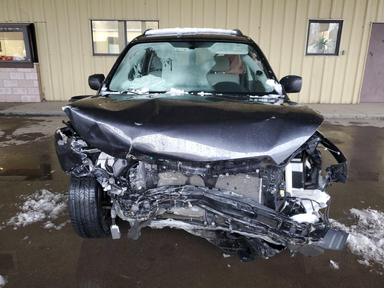 2018 Subaru Forester VIN JF2SJABC8JH524200 Copart auction photo, front end / side damage thumbnail 5