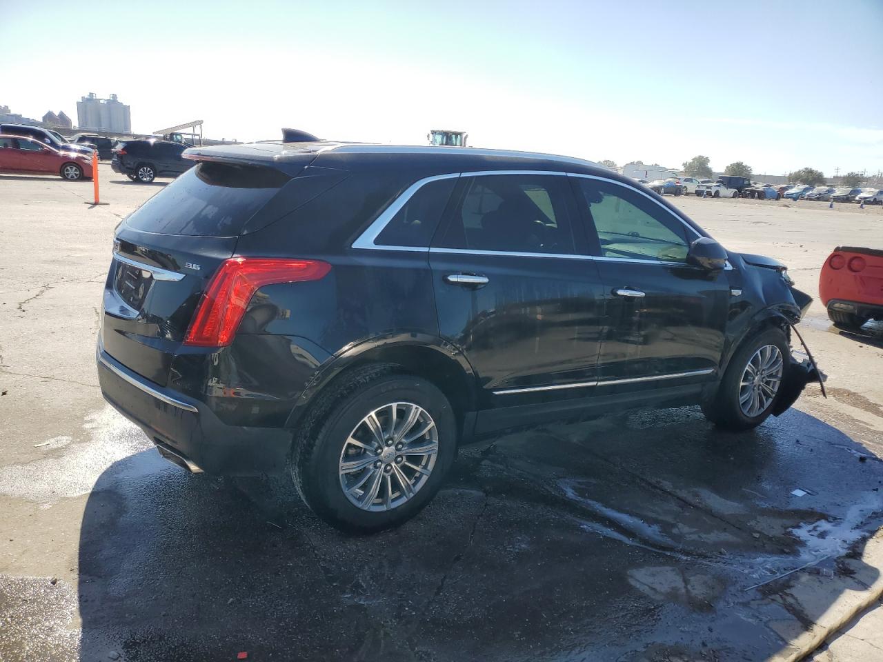 2019 Cadillac XT5 VIN 1GYKNCRS0KZ231537 Copart auction photo, front end / side damage thumbnail 3