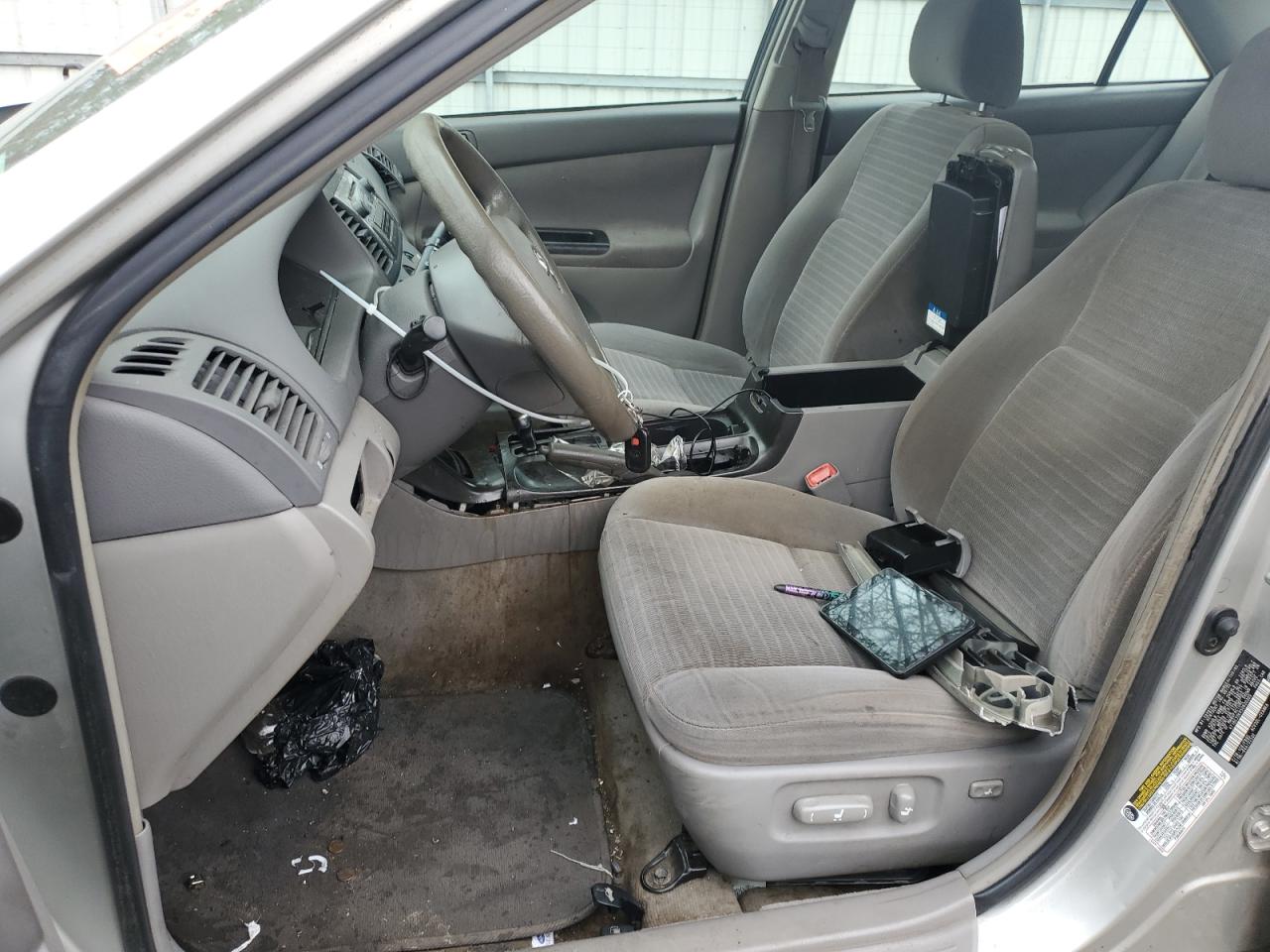 2005 Toyota Camry VIN 4T1BE32K05U620305 Copart auction photo, front end damage thumbnail 7