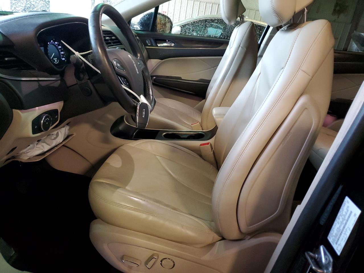 2019 Lincoln MKC VIN 5LMCJ3C9XKUL08089 Copart auction photo, front end / side damage thumbnail 7