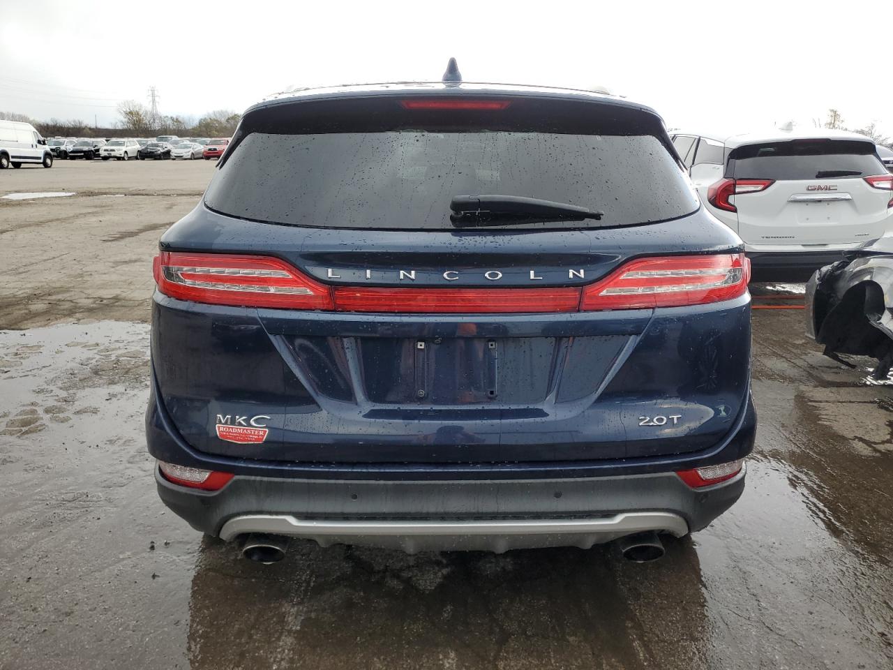 2017 Lincoln MKC VIN 5LMCJ1C99HUL16732 Copart auction photo, front end / side damage thumbnail 6