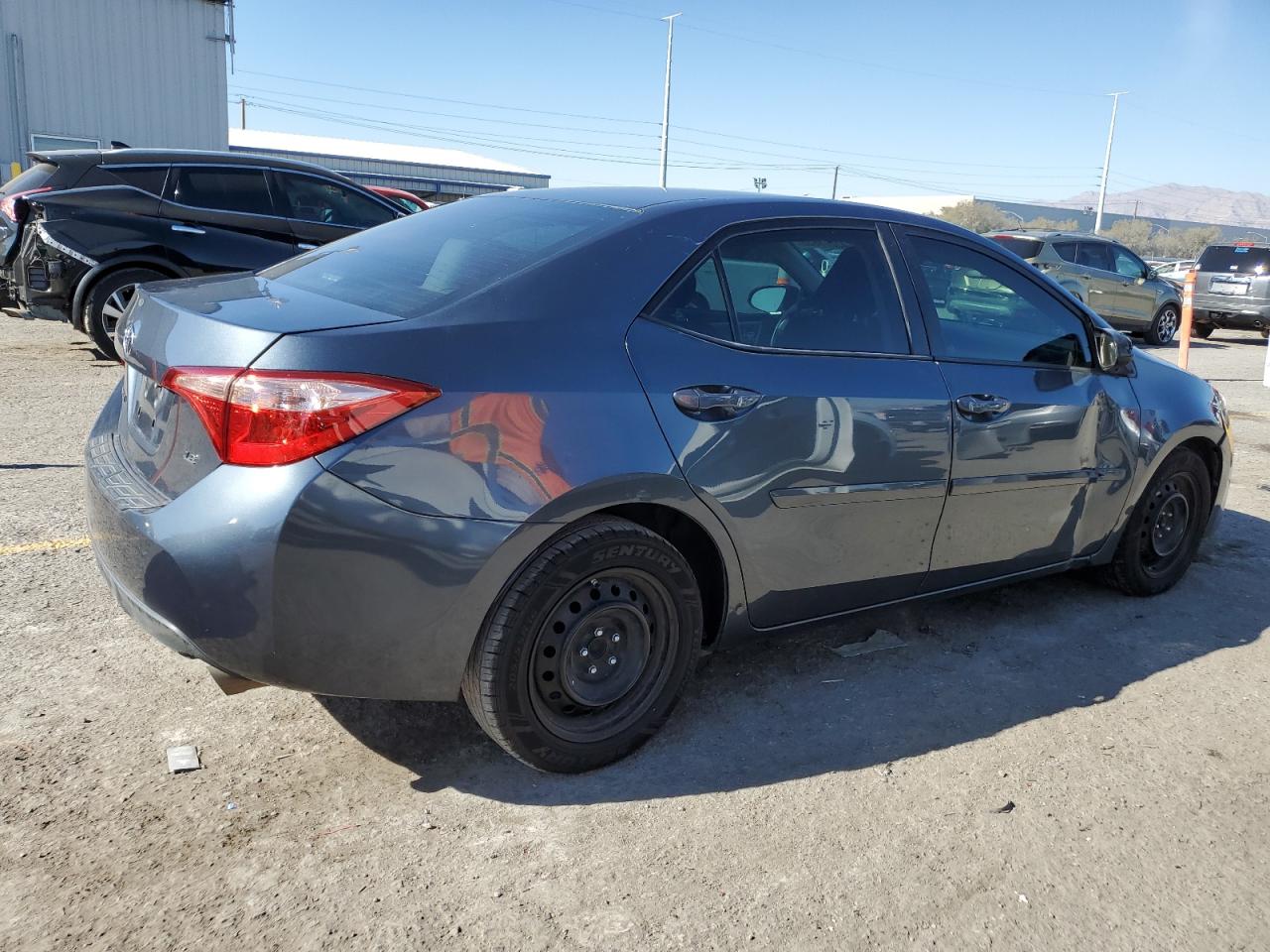 2018 Toyota Corolla VIN 2T1BURHE8JC016911 Copart auction photo, side damage thumbnail 3