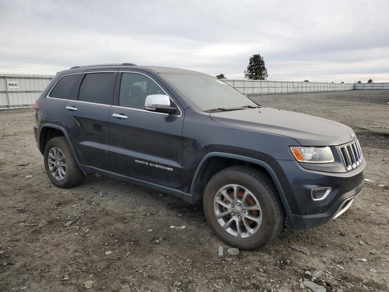2014 Jeep Grand Cherokee VIN 1C4RJFBG2EC308410 Copart auction photo, minor dent/scratches damage thumbnail 4