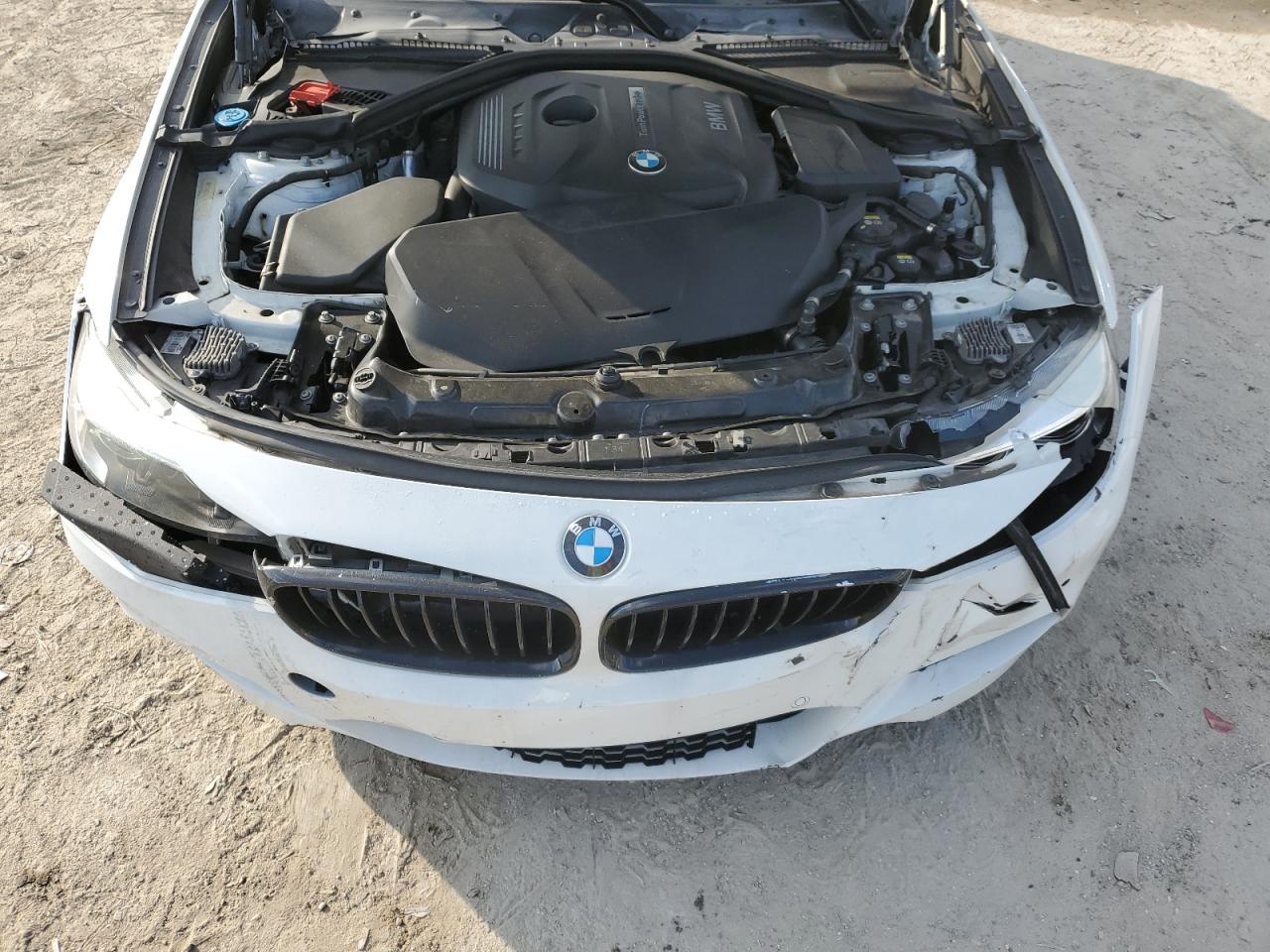 2017 BMW 3er VIN WBA8Z9C59HG453196 Copart auction photo, front end damage thumbnail 11