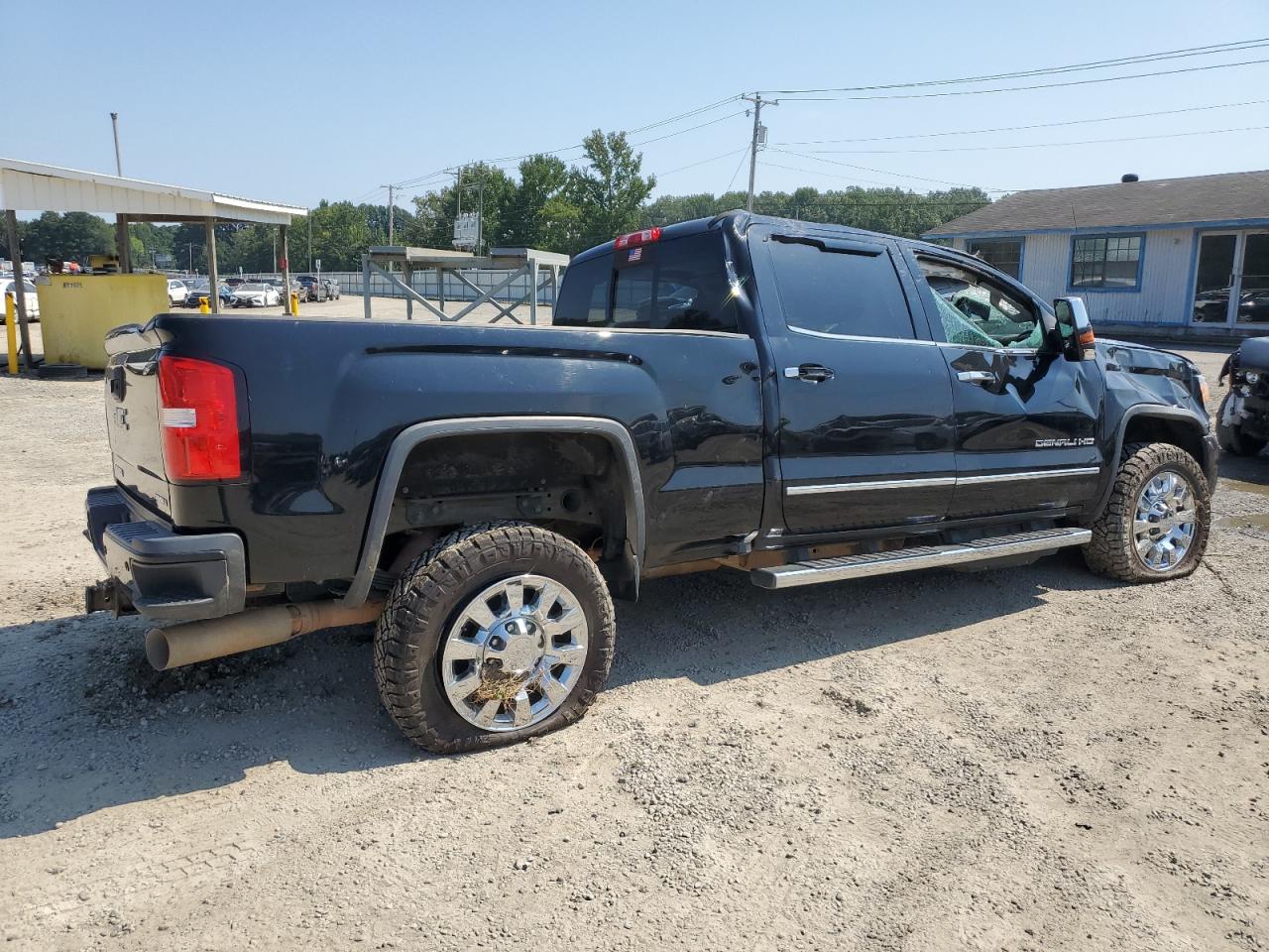 2018 GMC Sierra VIN 1GT12UEY0JF261051 Copart auction photo, all over damage thumbnail 3