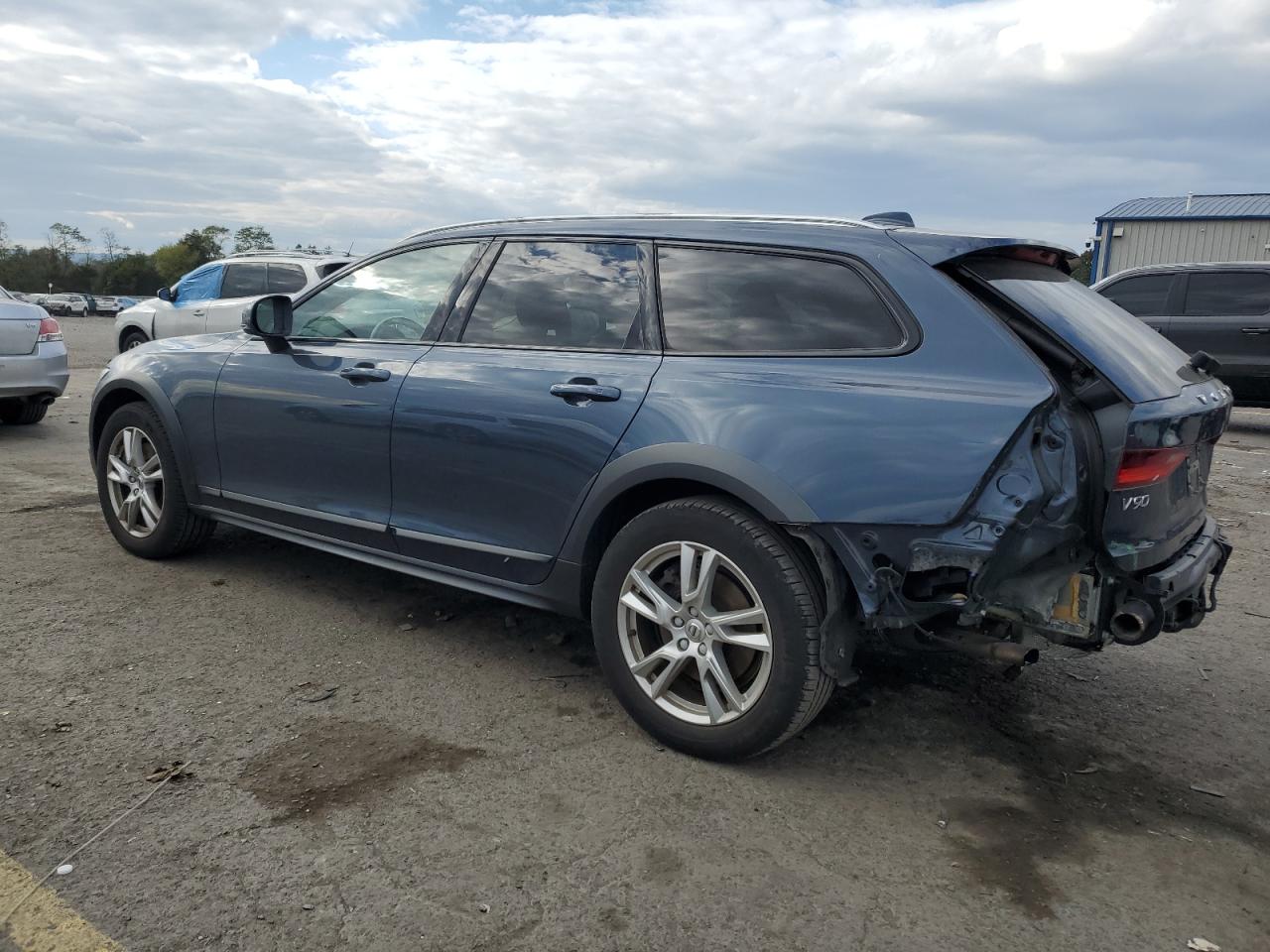2018 Volvo V90 VIN YV4102NK4J1035157 Copart auction photo, rear end / side damage thumbnail 2