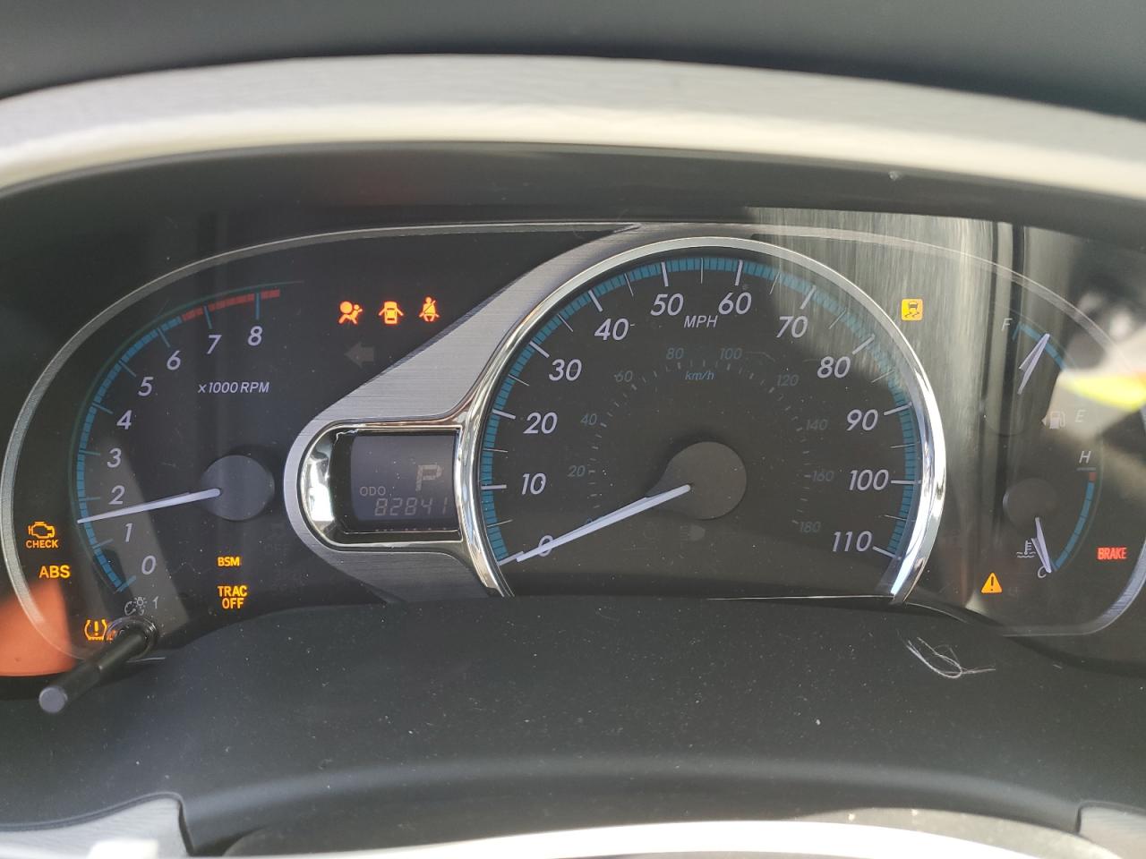 2014 Toyota Sienna VIN 5TDYK3DC5ES499322 Copart auction photo, all over damage thumbnail 9