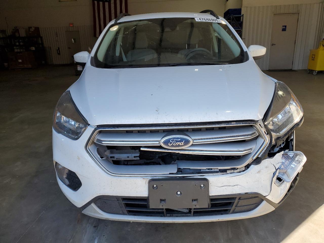 2018 Ford Escape VIN 1FMCU0GD2JUD52013 Copart auction photo, front end / minor dent/scratches damage thumbnail 5
