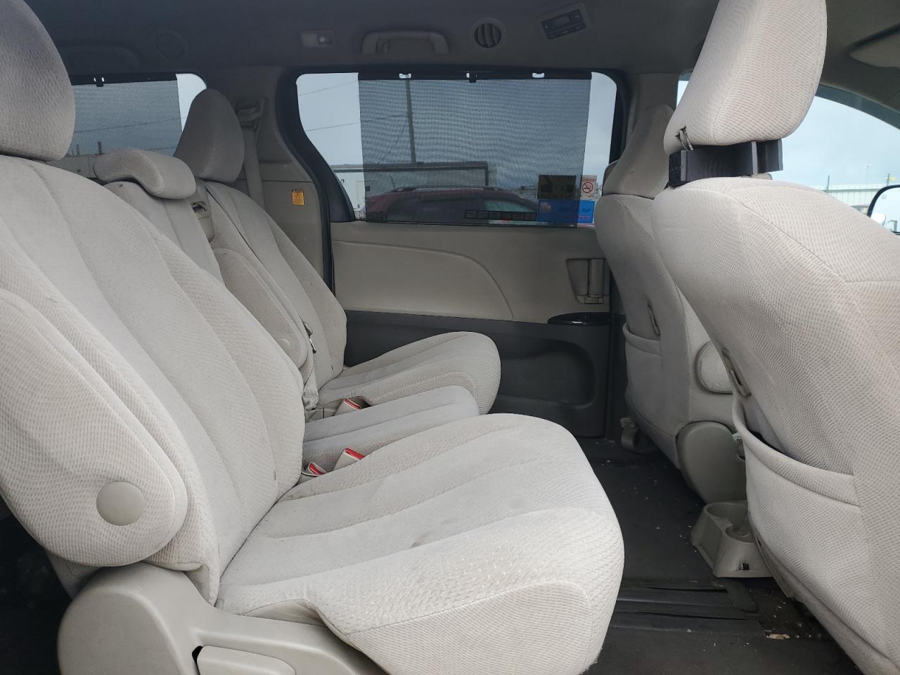 2013 Toyota Sienna VIN 5TDKK3DC7DS335266 Copart auction photo, side / front end damage thumbnail 12