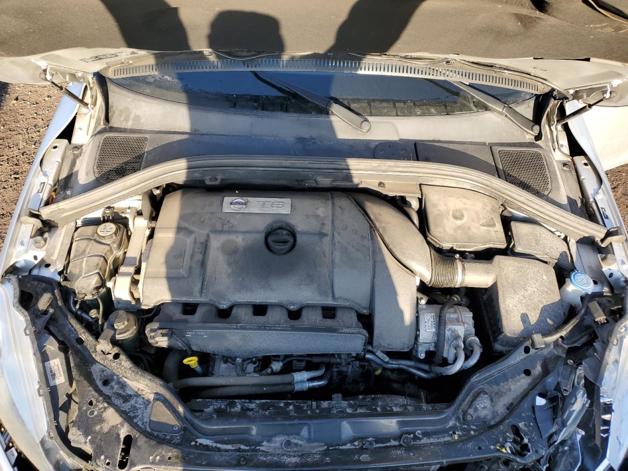 2016 Volvo XC60 VIN YV4902RK8G2798461 Copart auction photo, front end damage thumbnail 11