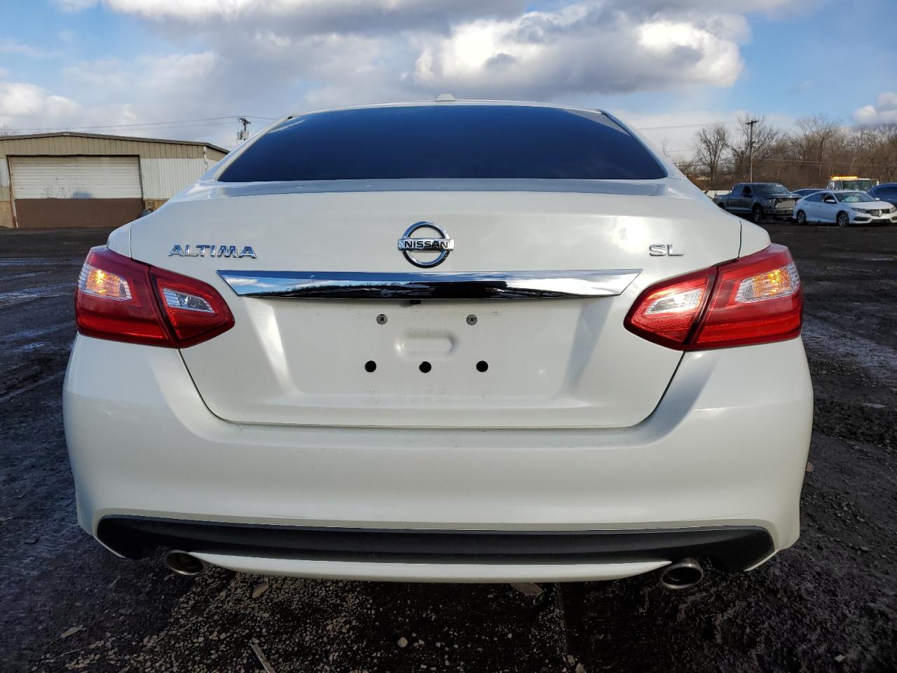 2017 Nissan Altima VIN 1N4AL3AP2HC470622 Copart auction photo, front end damage thumbnail 6