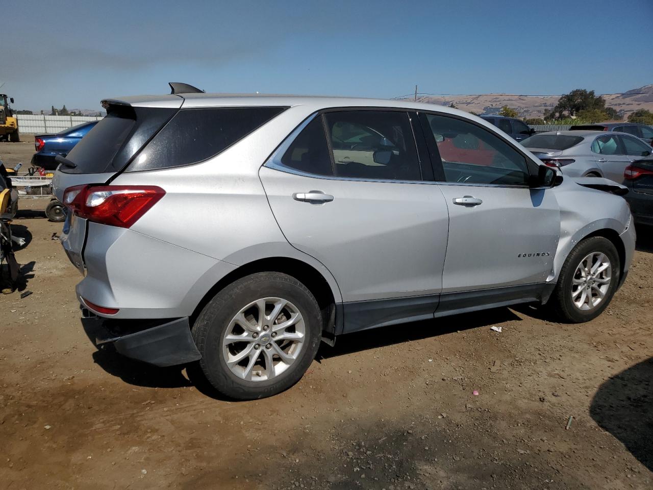 2020 Chevrolet Equinox VIN 2GNAXKEV3L6145553 Copart auction photo, front end / rear end damage thumbnail 3