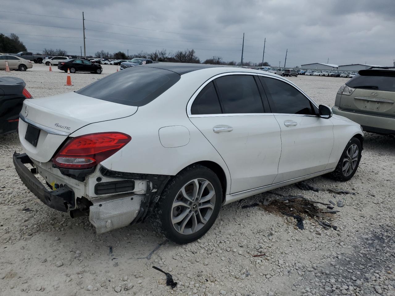 2018 Mercedes-Benz C-klasse VIN 55SWF4KB9JU234654 Copart auction photo, front end / rear end damage thumbnail 3