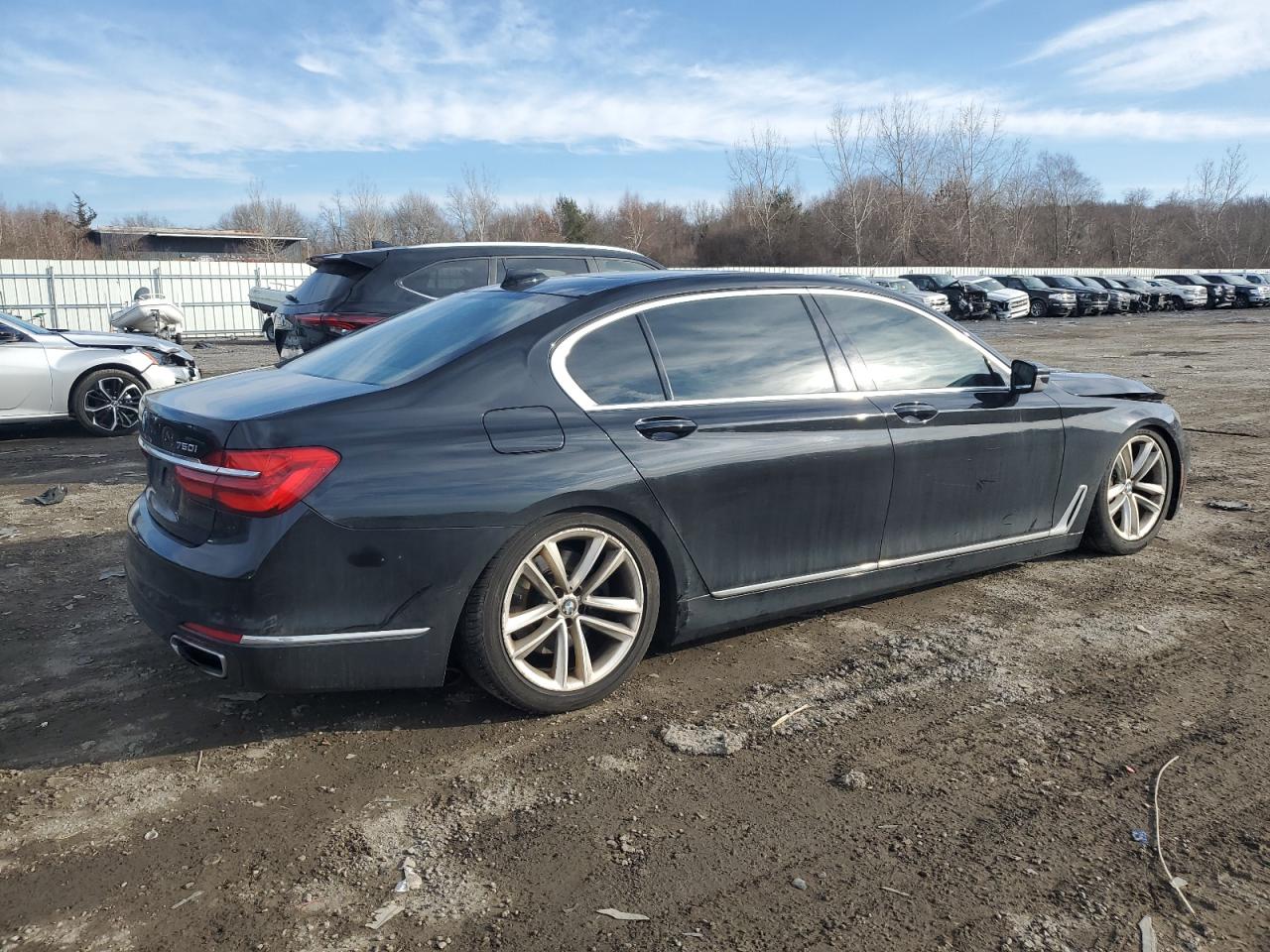 2016 BMW 7er VIN WBA7F2C51GG417738 Copart auction photo, front end damage thumbnail 3