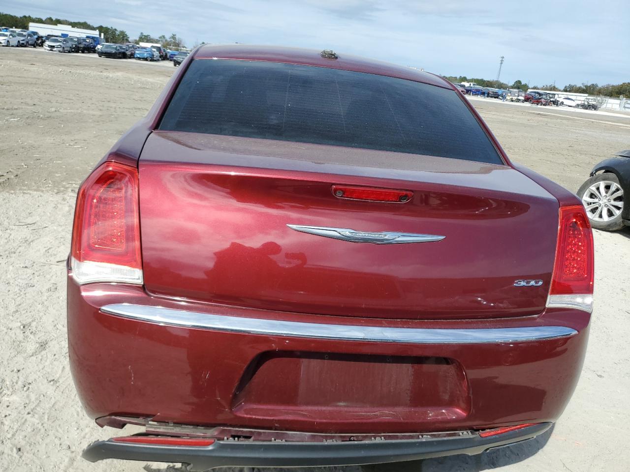 2016 Chrysler 300 VIN 2C3CCAAG6GH230335 Copart auction photo, front end damage thumbnail 6