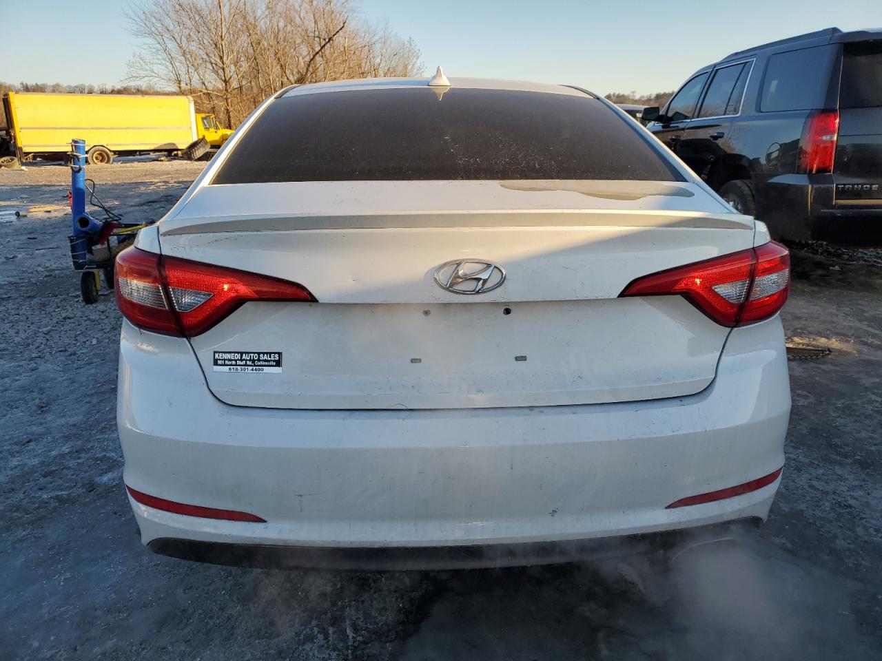 2015 Hyundai Sonata VIN 5NPE24AF7FH006156 Copart auction photo, vandalism / minor dent/scratches damage thumbnail 6