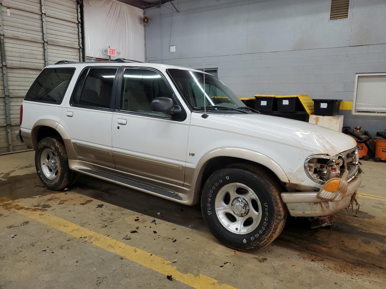 1998 Ford Explorer VIN 1FMZU32P2WZC01373 Copart auction photo, all over / undercarriage damage thumbnail 4