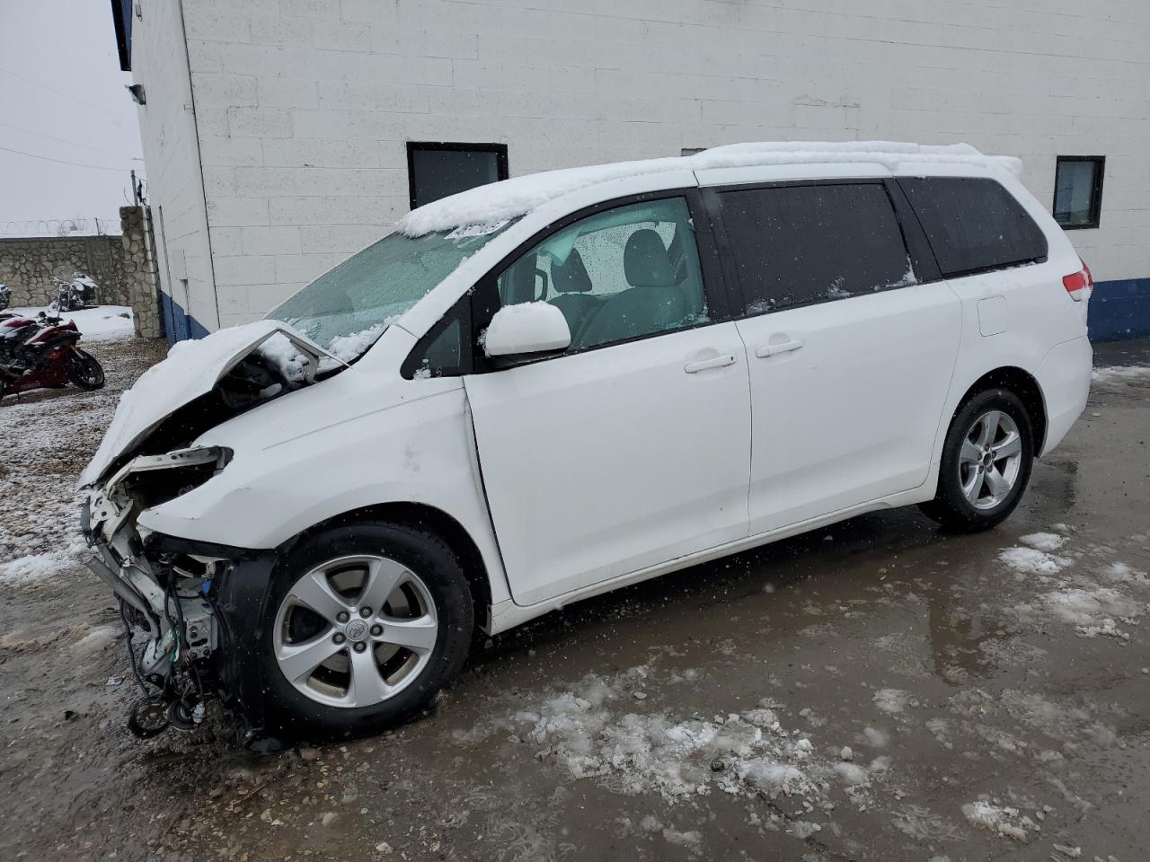 2013 Toyota Sienna VIN 5TDKK3DC0DS374779
