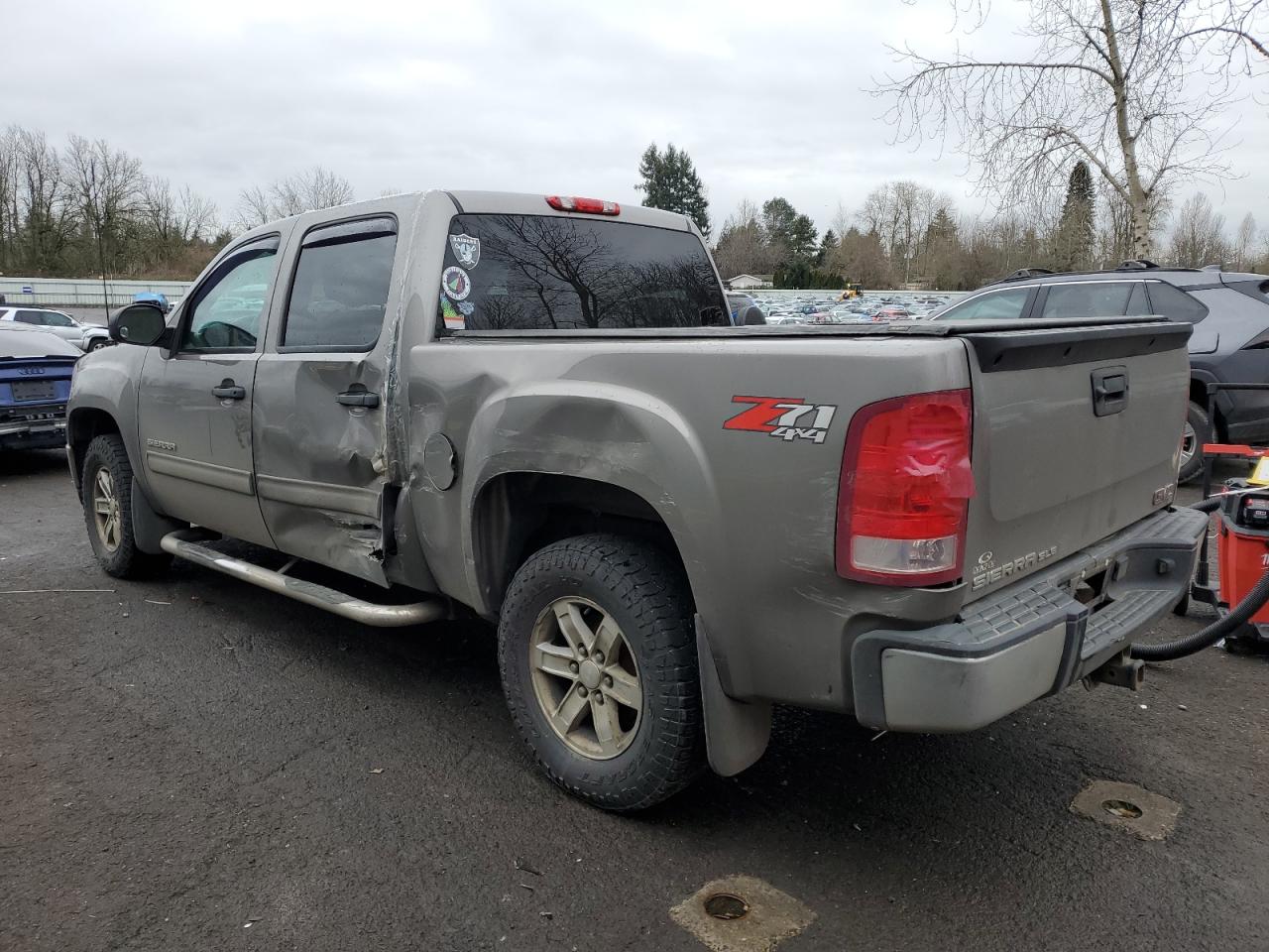 2013 GMC Sierra VIN 3GTP2VE75DG248080 Copart auction photo, side damage thumbnail 2