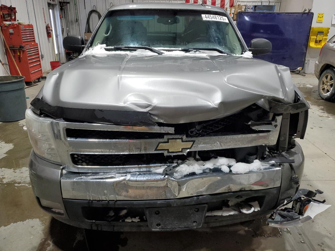 2007 Chevrolet Silverado VIN 2GCEK19J471726881 Copart auction photo, front end damage thumbnail 5