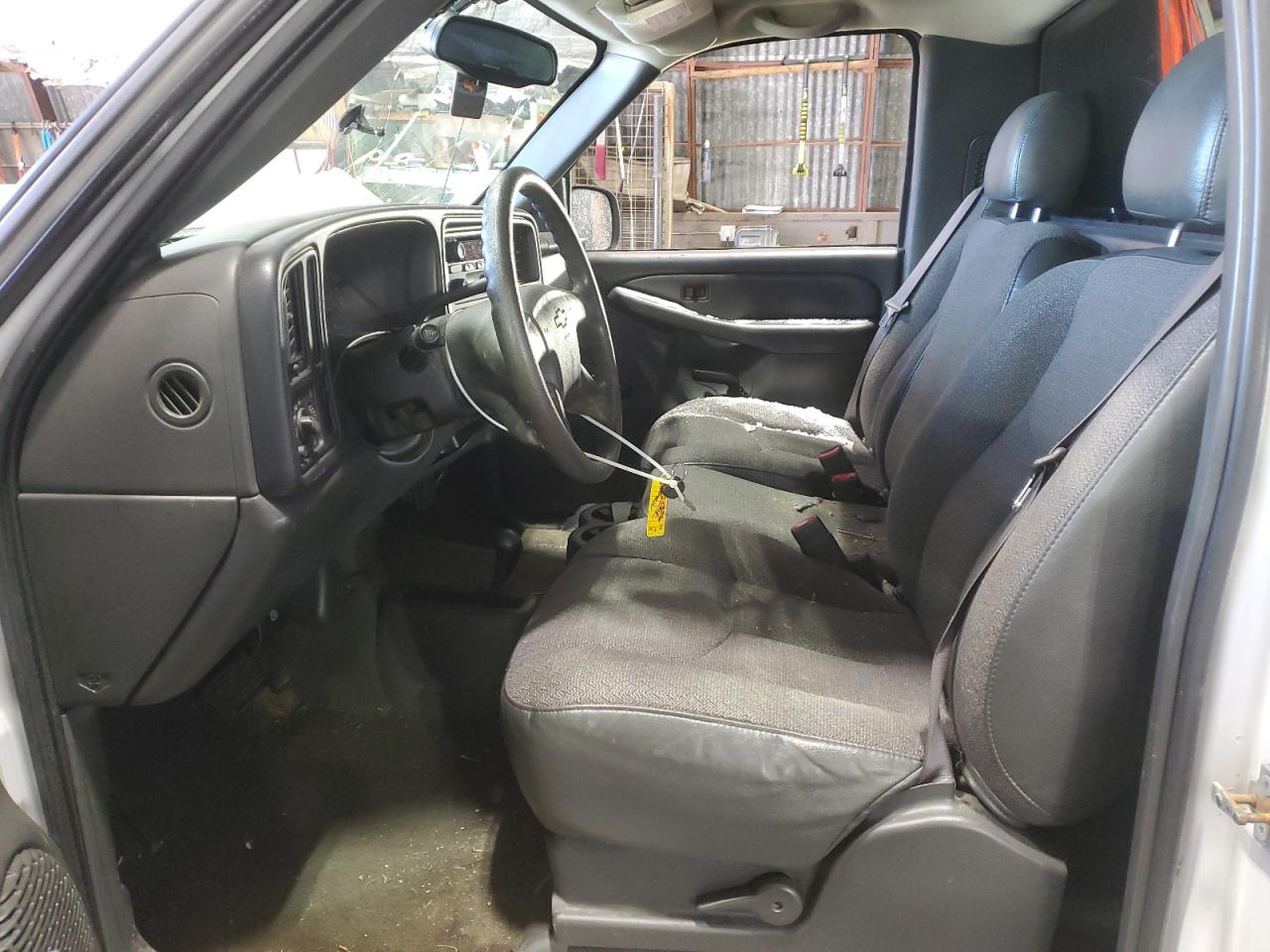 2004 Chevrolet Silverado VIN 1GCEK14V74Z283039 Copart auction photo, front end damage thumbnail 7