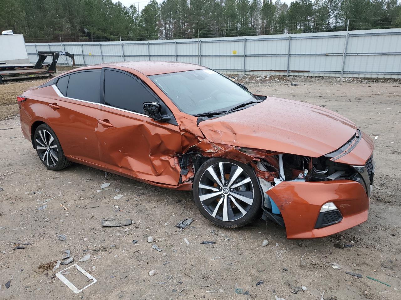 2020 Nissan Altima VIN 1N4BL4CV8LC181274 Copart auction photo, front end / side damage thumbnail 4