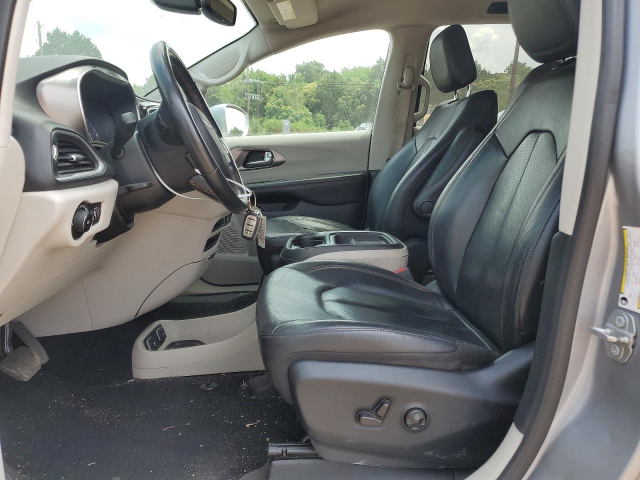 2020 Chrysler Pacifica VIN 2C4RC1BG7LR148056 Copart auction photo, side / rear end damage thumbnail 7