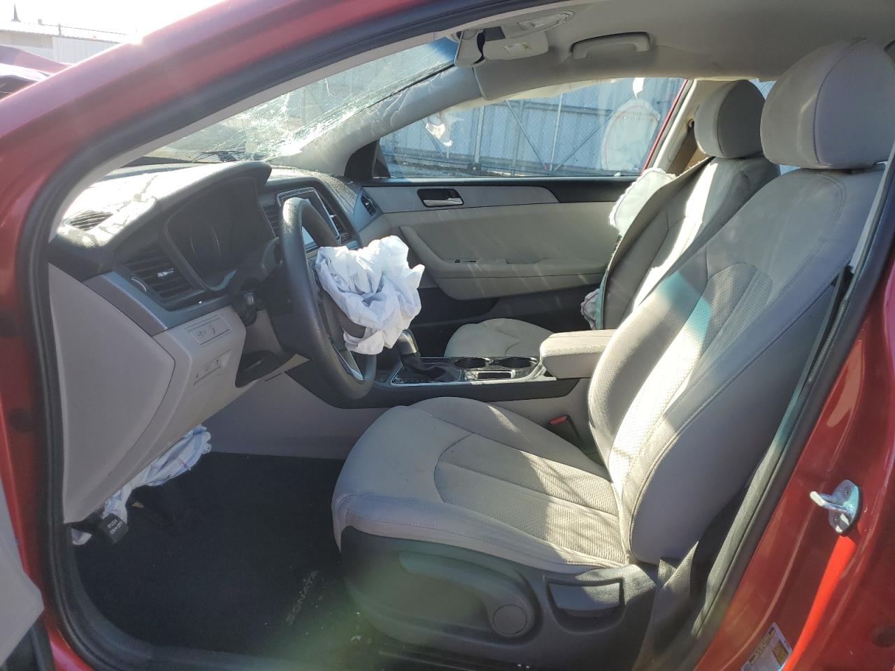 2019 Hyundai Sonata VIN 5NPE24AF5KH770176 Copart auction photo, front end / side damage thumbnail 7