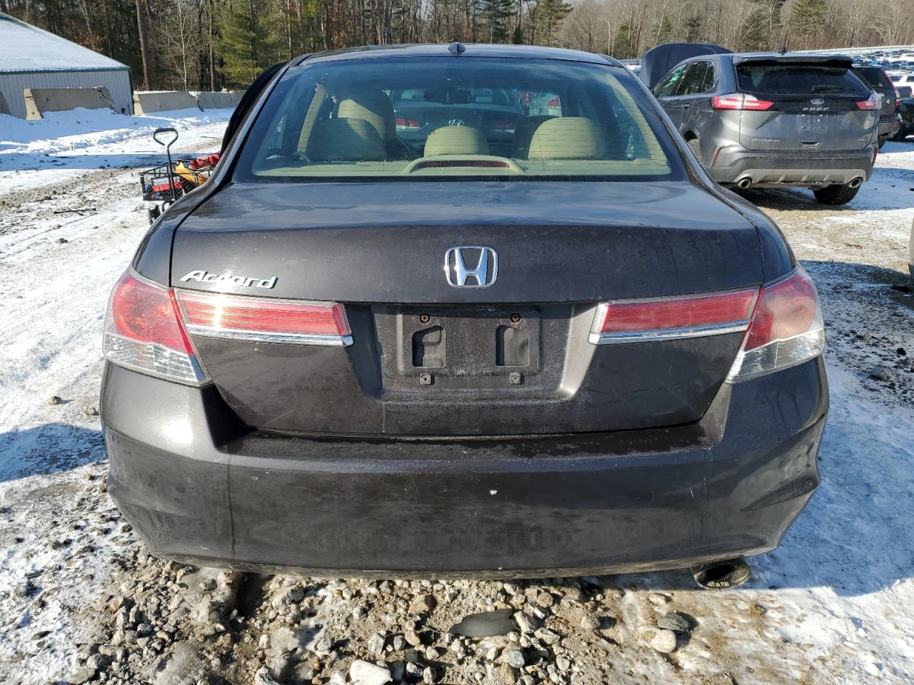 2011 Honda Accord VIN 1HGCP2F8XBA077684 Copart auction photo, side / front end damage thumbnail 6