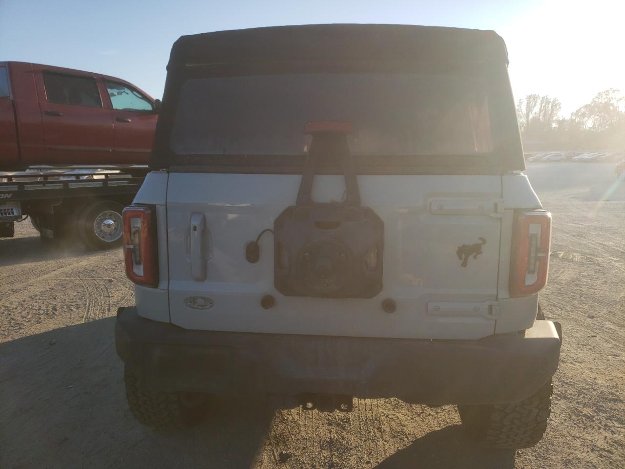 2021 Ford Bronco VIN 1FMEE5DP6MLB02060 Copart auction photo, front end / side damage thumbnail 6