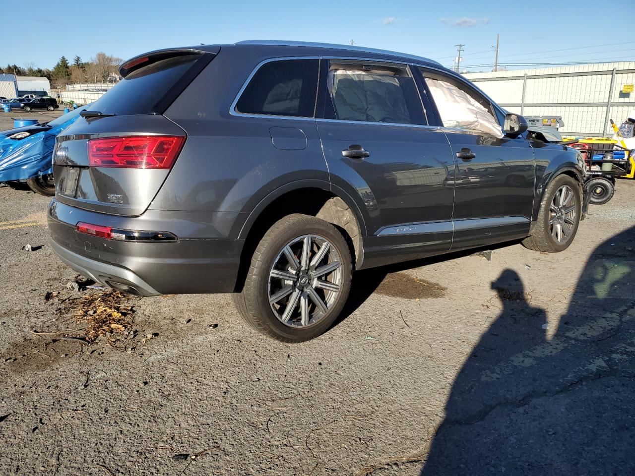 2018 Audi Q7 VIN WA1LAAF7XJD033984 Copart auction photo, front end / side damage thumbnail 3