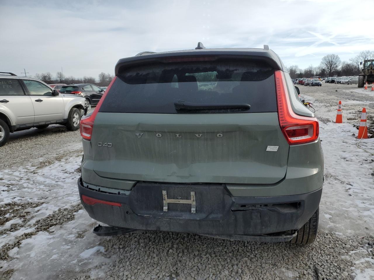 2023 Volvo XC40 VIN YV4ED3UMXP2098541 Copart auction photo, rear end damage thumbnail 6